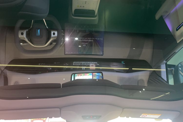 Used Avatr 06 2025 Max All-Electric Version Headliner