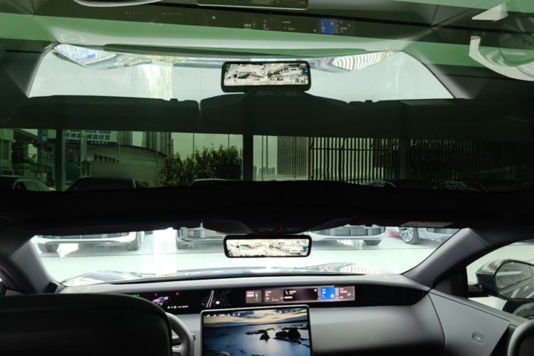 Used Avatr 06 2025 Max Extended-Range Edition Headliner