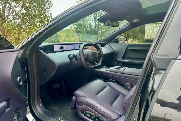 Used Avatr 06 2025 Pro Range-Extended Edition Interior 2