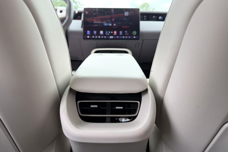 Used Avatr 06 2025 Max Extended-Range Edition Interior 3