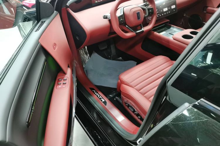 Used Avatr 06 2025 Ultra Pure Electric Edition Interior 3