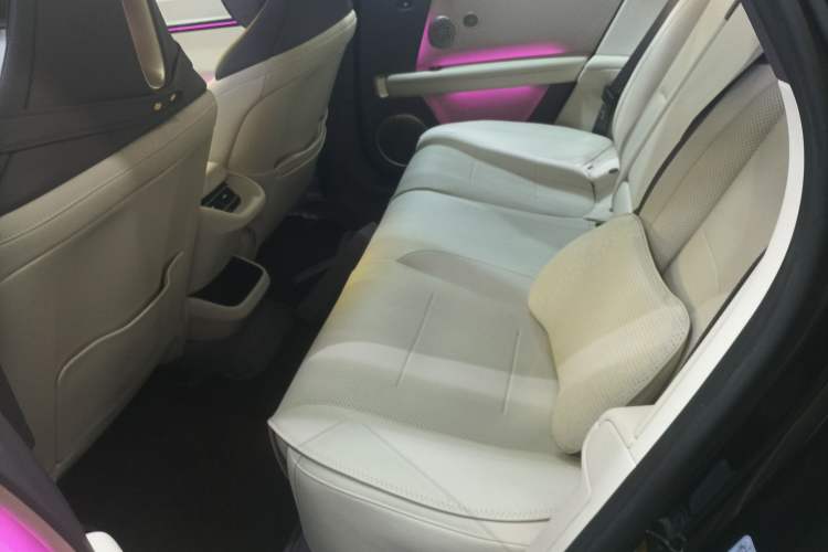 Used Avatr 06 2025 Max Extended-Range Edition Interior 4