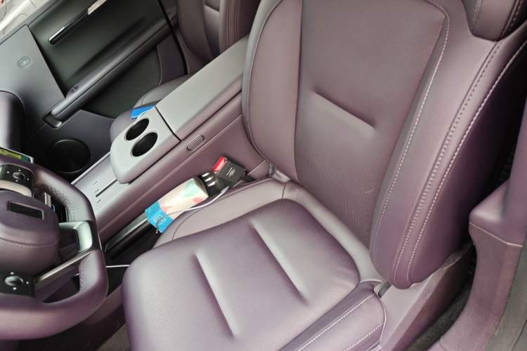 Used Avatr 06 2025 Max Extended-Range Edition Left Front Seat