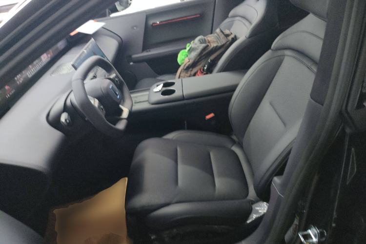 Used Avatr 06 2025 Ultra Pure Electric Edition Left Front Seat