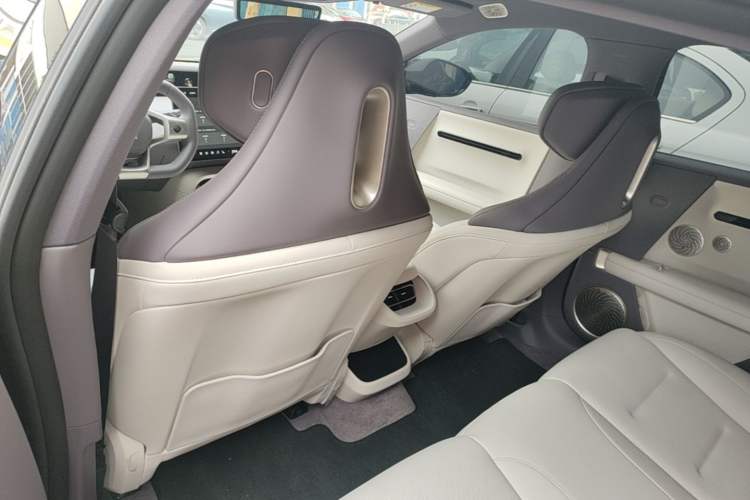 Used Avatr 06 2025 Pro Range-Extended Edition Left Front Seat