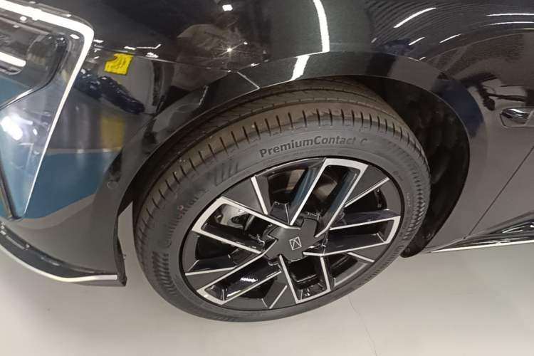 Used Avatr 06 2025 Max Extended-Range Edition Left Front Wheel Hub