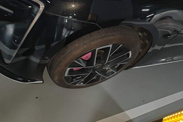 Used Avatr 06 2025 Max Extended-Range Edition Left Front Wheel Hub