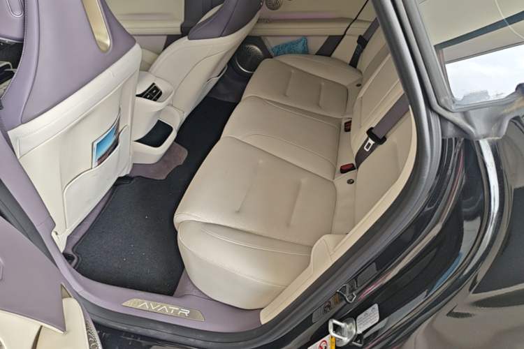 Used Avatr 06 2025 Pro Range-Extended Edition Left Rear Seat