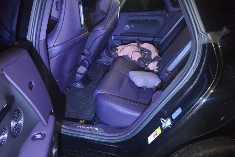 Used Avatr 06 2025 Max All-Electric Version Left Rear Seat