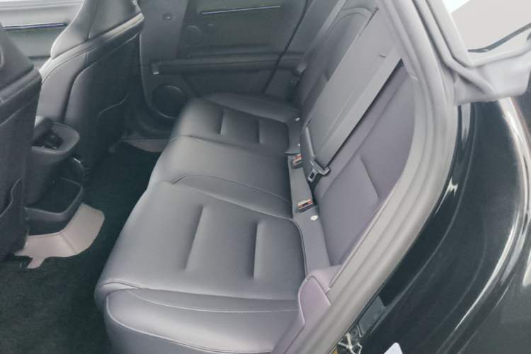 Used Avatr 06 2025 Max Extended-Range Edition Left Rear Seat
