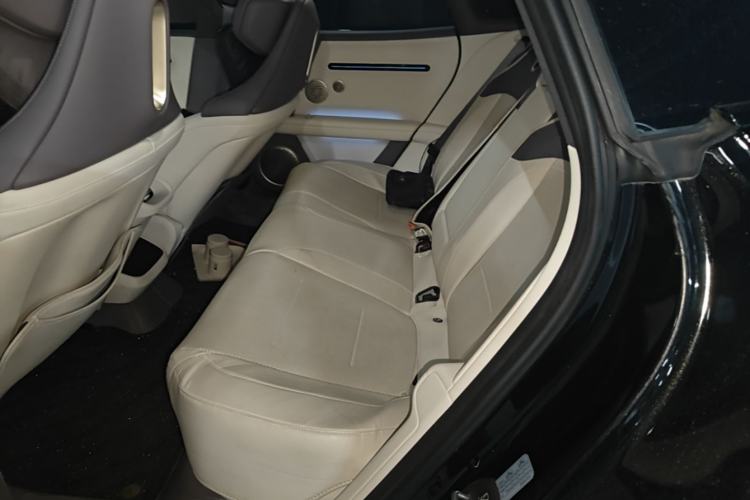Used Avatr 06 2025 Max Extended-Range Edition Left Rear Seat