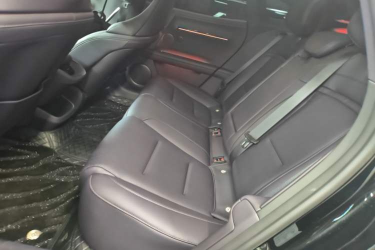 Used Avatr 06 2025 Pro All-Electric Version Left Rear Seat
