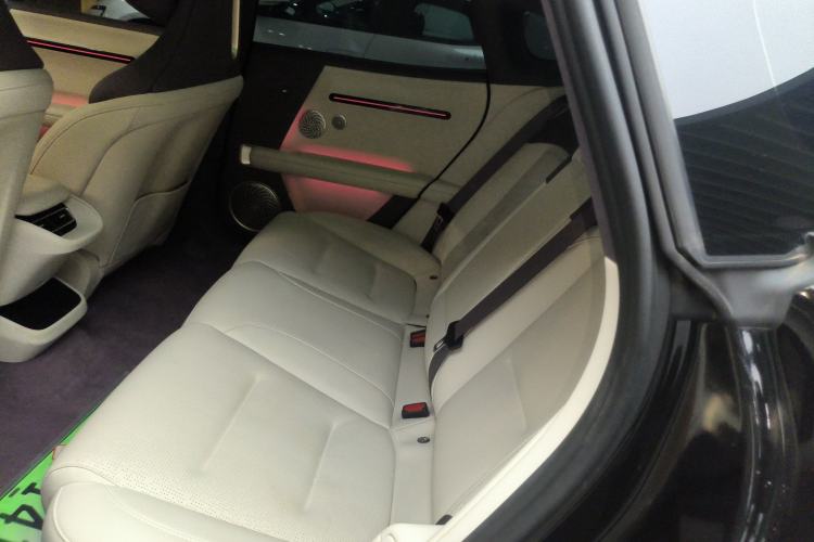 Used Avatr 06 2025 Max Extended-Range Edition Left Rear Seat