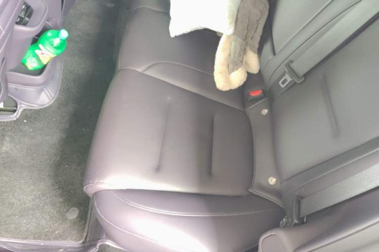 Used Avatr 06 2025 Pro All-Electric Version Left Rear Seat