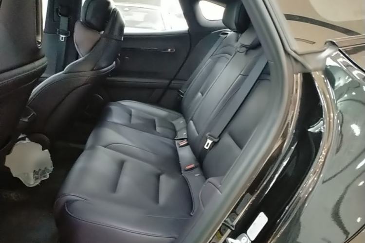 Used Avatr 06 2025 Max Extended-Range Edition Left Rear Seat