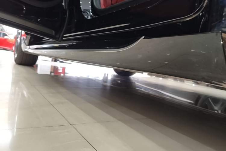 Used Avatr 06 2025 Max Extended-Range Edition Left Side Sill