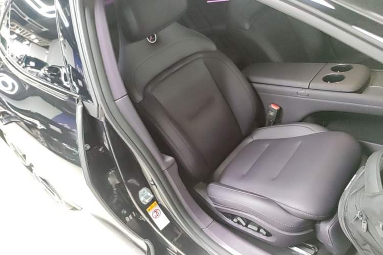 Used Avatr 06 2025 Max All-Electric Version Right Front Seat
