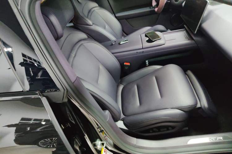 Used Avatr 06 2025 Max All-Electric Version Right Front Seat