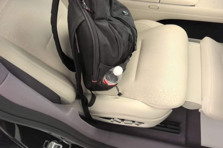 Used Avatr 06 2025 Pro All-Electric Version Right Front Seat