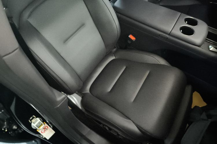 Used Avatr 06 2025 Pro All-Electric Version Right Front Seat