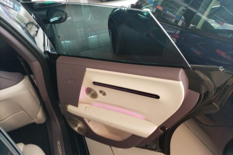Used Avatr 06 2025 Pro All-Electric Version Right Rear Door Interior