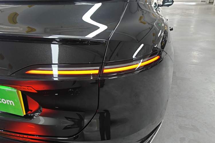 Used Avatr 06 2025 Max Extended-Range Edition Right Rear Taillight