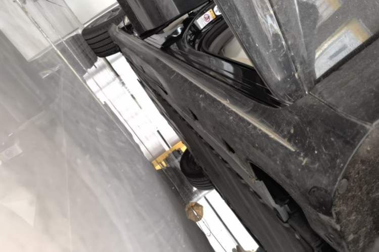 Used Avatr 06 2025 Pro Range-Extended Edition Right Side Sill