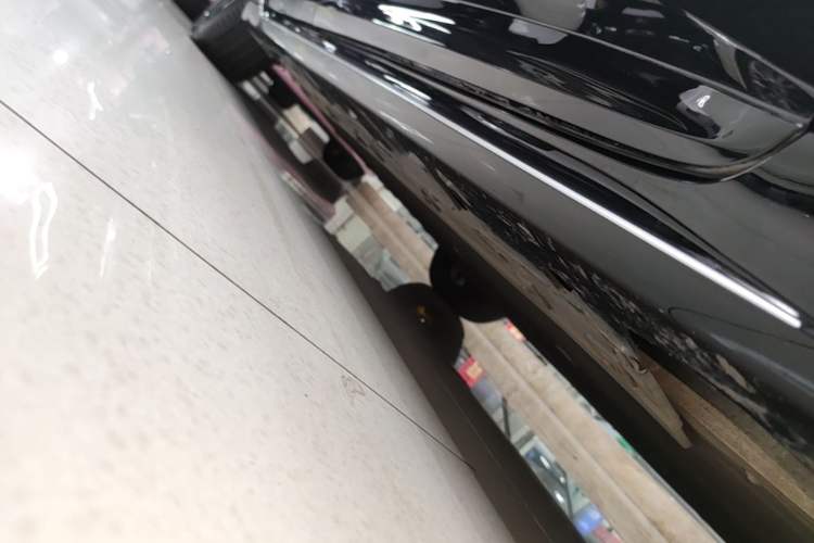 Used Avatr 06 2025 Max All-Electric Version Right Side Sill