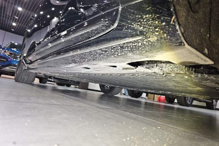 Used Avatr 06 2025 Max Extended-Range Edition Right Side Sill