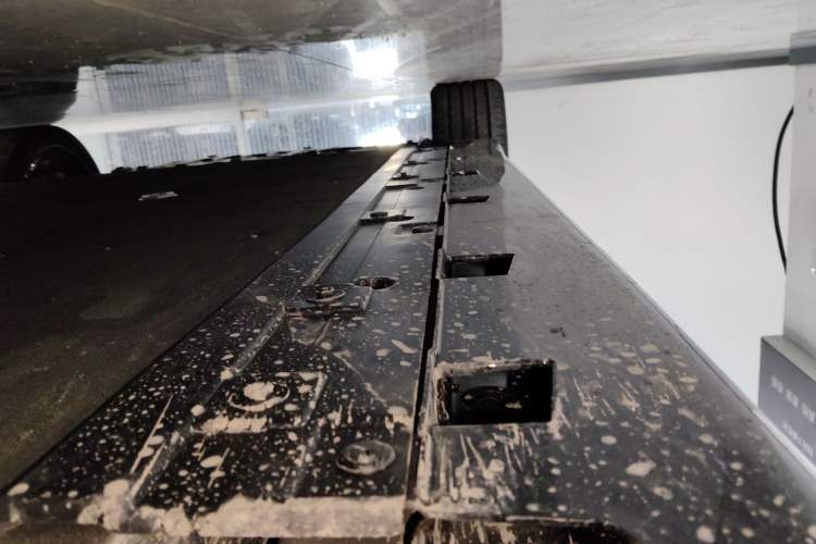 Used Avatr 06 2025 Max All-Electric Version Right Side Sill