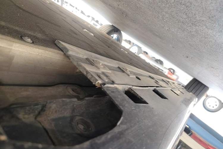 Used Avatr 06 2025 Max All-Electric Version Right Side Sill