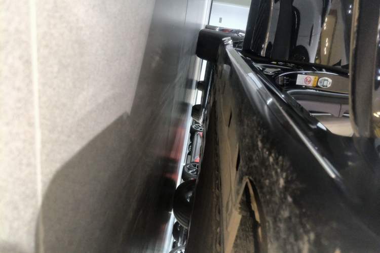 Used Avatr 06 2025 Max Extended-Range Edition Right Side Sill