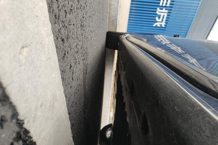 Used Avatr 06 2025 Pro Range-Extended Edition Right Side Sill