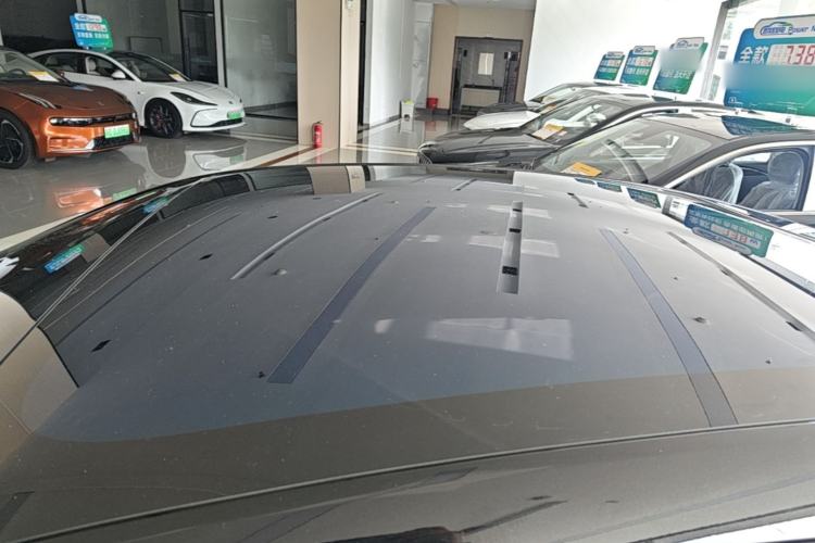 Used Avatr 06 2025 Pro Range-Extended Edition Roof