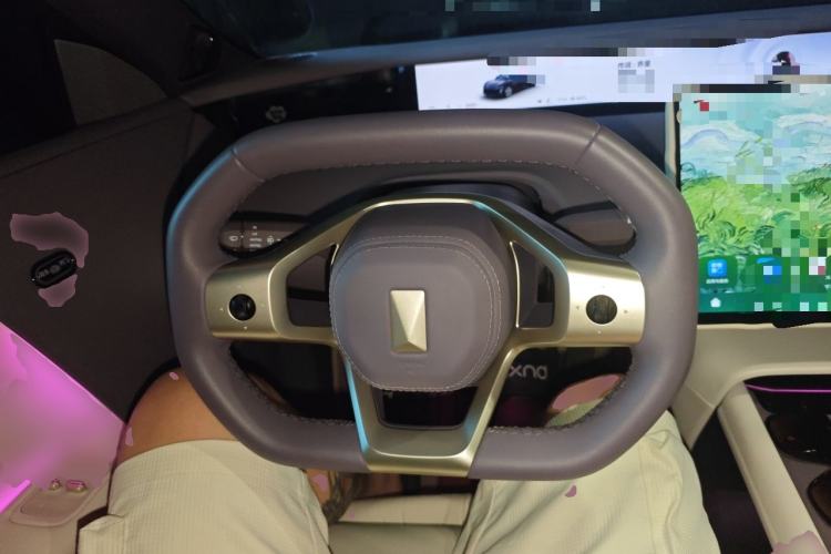 Used Avatr 06 2025 Pro All-Electric Version Steering Wheel