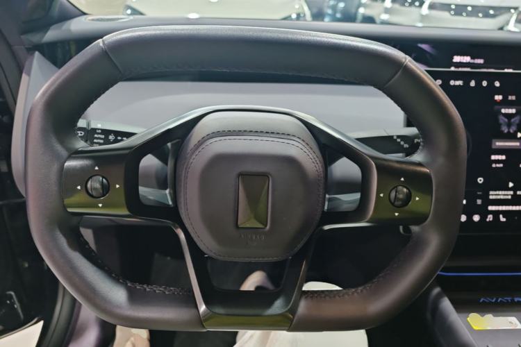 Used Avatr 06 2025 Pro All-Electric Version Steering Wheel