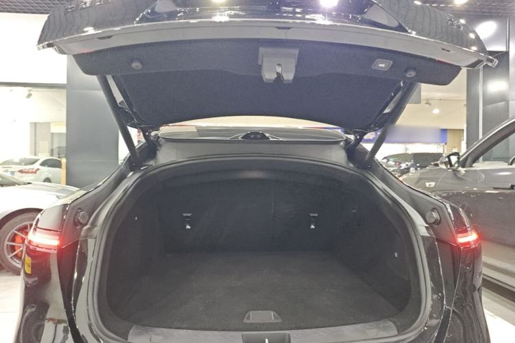 Used Avatr 06 2025 Max Extended-Range Edition Trunk