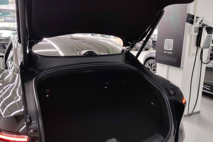 Used Avatr 06 2025 Max All-Electric Version Trunk