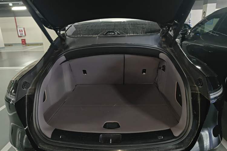 Used Avatr 06 2025 Max Extended-Range Edition Trunk