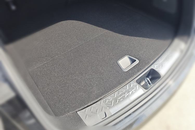 Used Avatr 06 2025 Max All-Electric Version Trunk