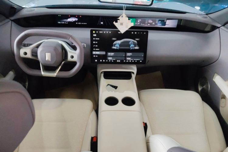 Used Avatr 06 2025 Pro Range-Extended Edition Center Console