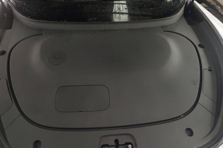 Used Avatr 06 2025 Pro Range-Extended Edition Engine Bay