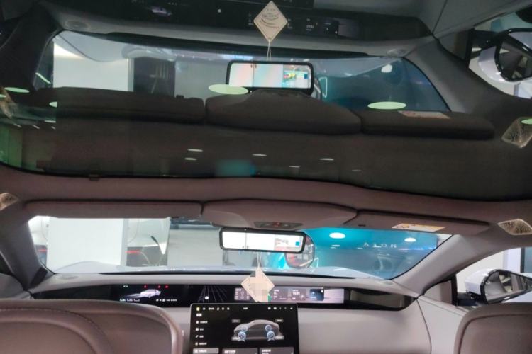 Used Avatr 06 2025 Pro Range-Extended Edition Headliner