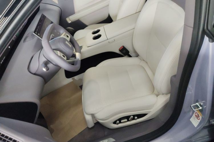 Used Avatr 06 2025 Pro Range-Extended Edition Left Front Seat