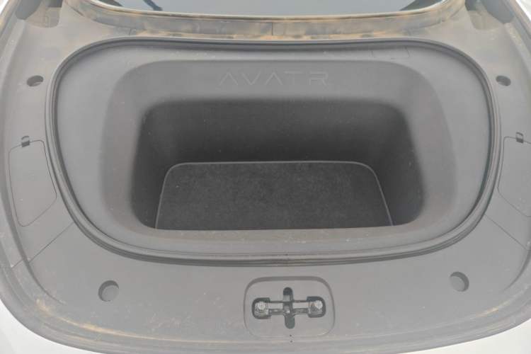 Used Avatr 06 2025 Max All-Electric Version Engine Bay