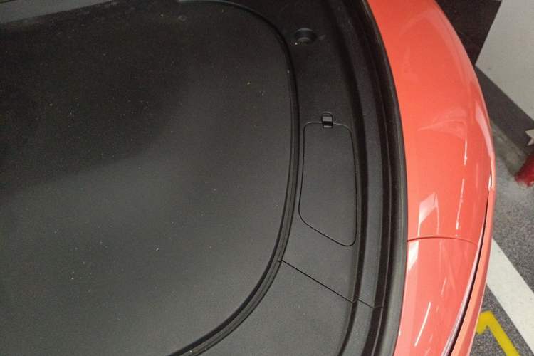 Used Avatr 06 2025 Max Extended-Range Edition Engine Bay Left