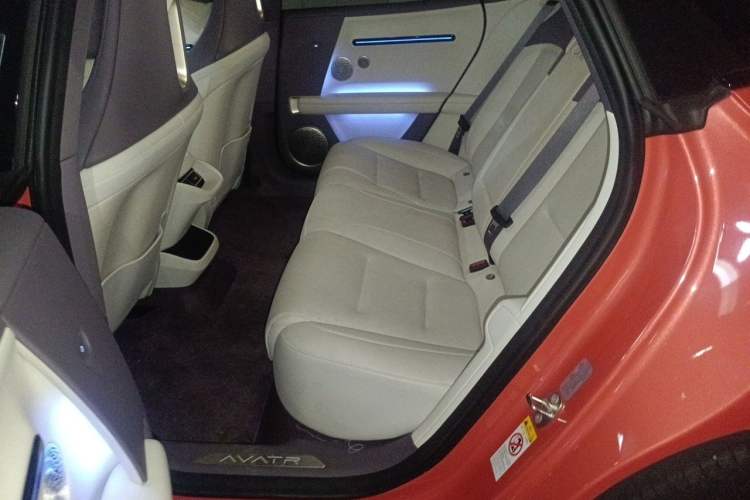 Used Avatr 06 2025 Max Extended-Range Edition Left Rear Seat