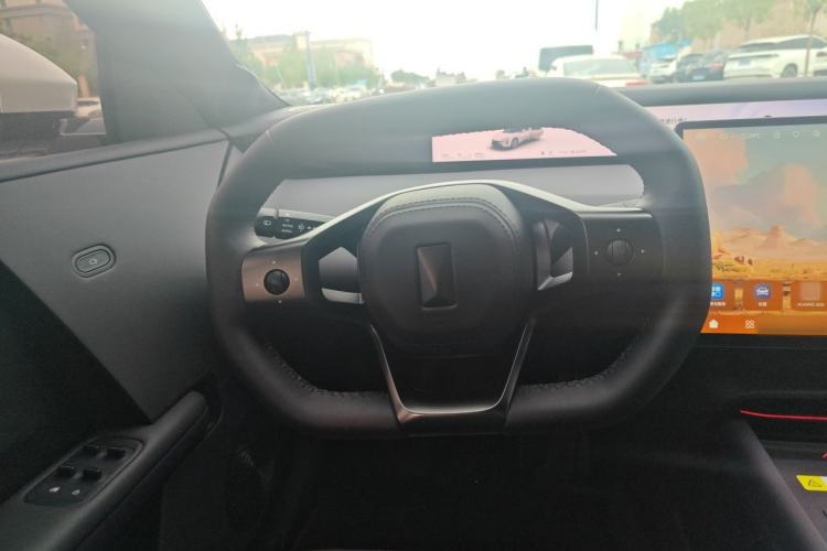 Used Avatr 06 2025 Max All-Electric Version Steering Wheel