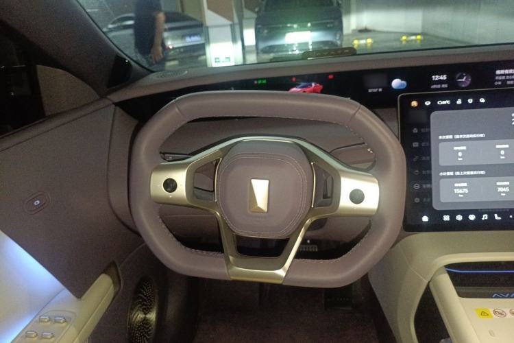 Used Avatr 06 2025 Max Extended-Range Edition Steering Wheel