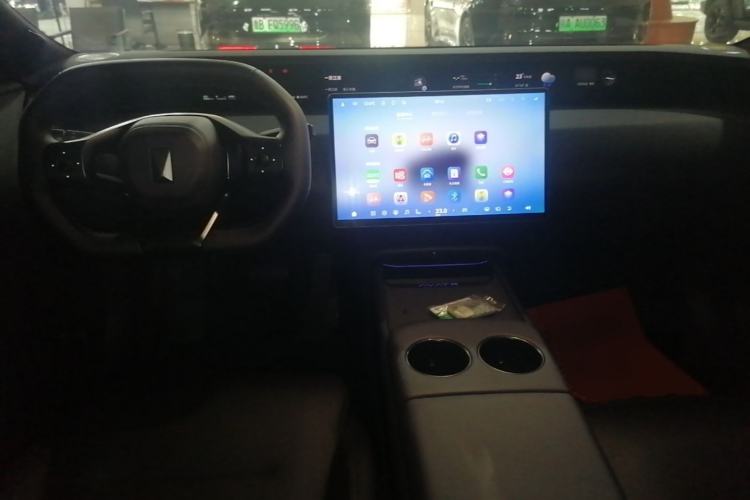Used Avatr 06 2025 Ultra Pure Electric Edition Center Console